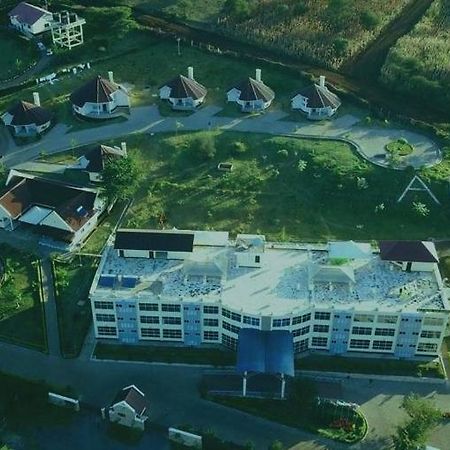 A1 Hotel And Resort Arusha Buitenkant foto