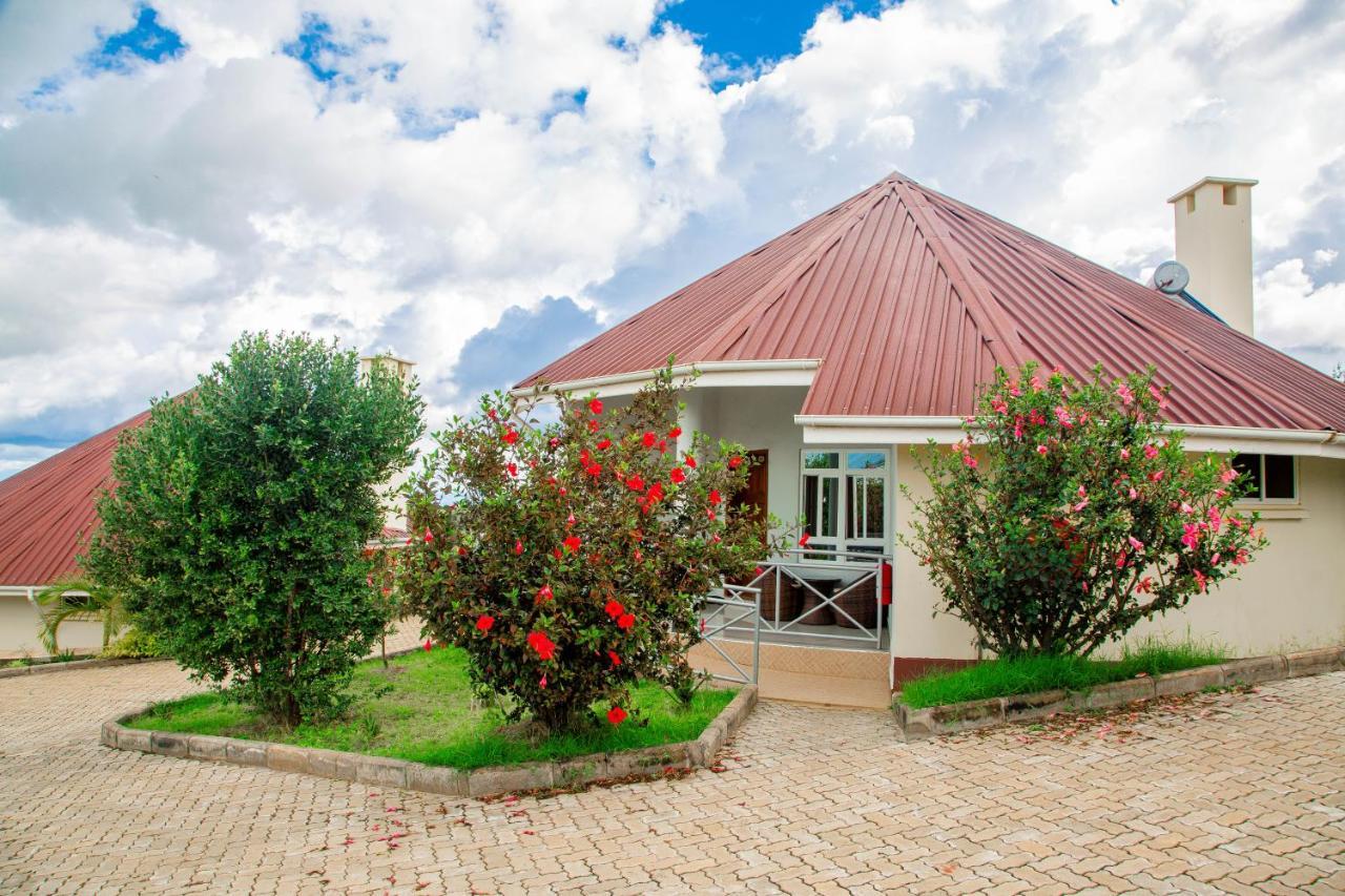A1 Hotel And Resort Arusha Buitenkant foto