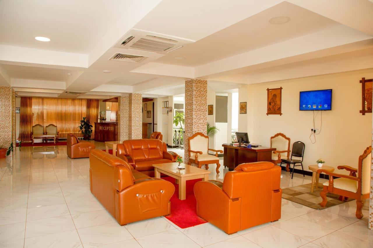 A1 Hotel And Resort Arusha Buitenkant foto