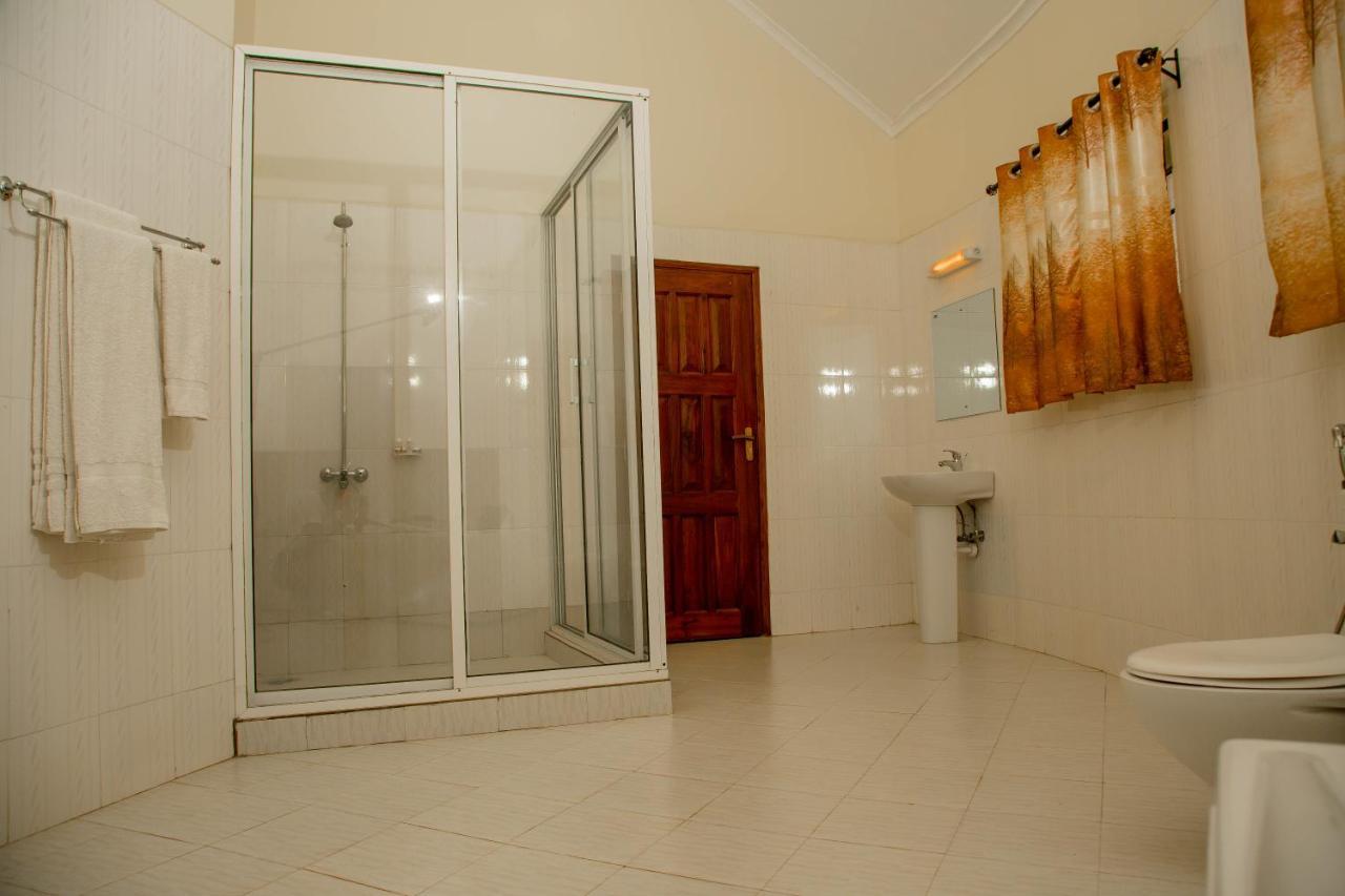 A1 Hotel And Resort Arusha Buitenkant foto